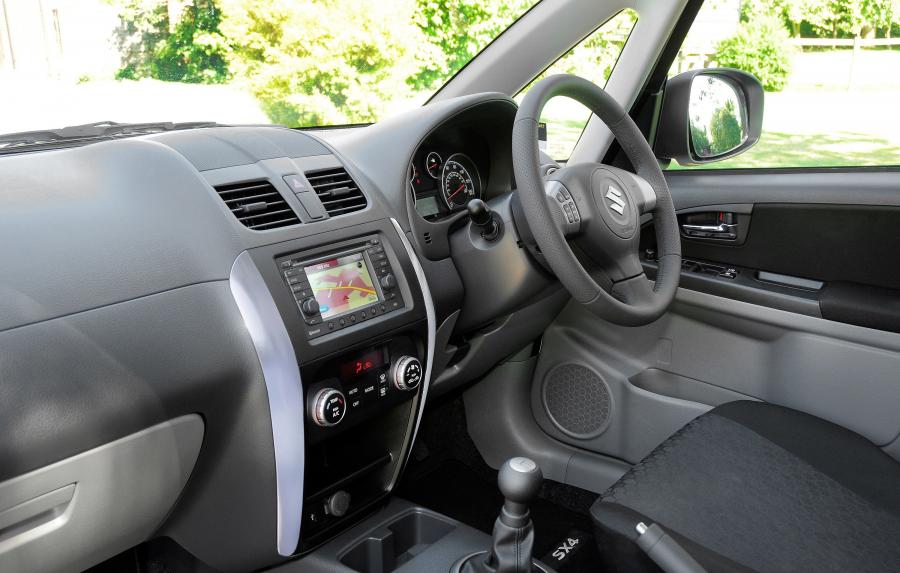  Suzuki SX4 X-EC Special Edition 2011 года  (фото 2 из 6)